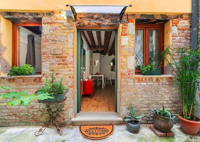 Ca 3 Leoni - Romantic House In The Heart Of Holiday home *