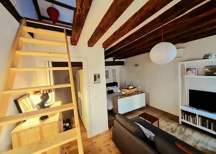 Ca 3 Leoni - Romantic House In The Heart Of *