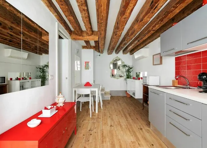 Ca 3 Leoni - Romantic House In The Heart Of *